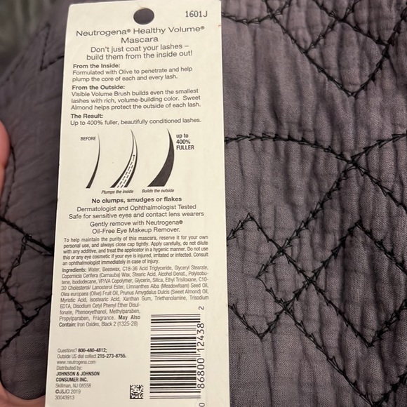 Neutrogena healthy volume black/brown mascara NWT - Picture 2 of 2
